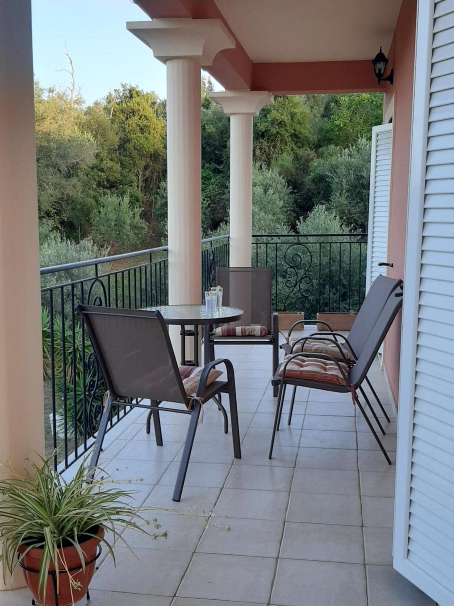 Villa Sunrise Apartment Gouvia Exterior photo